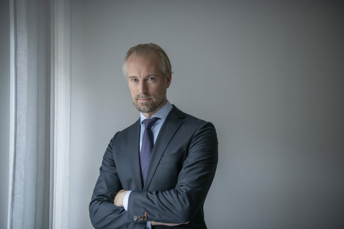 fredrik östbom almega