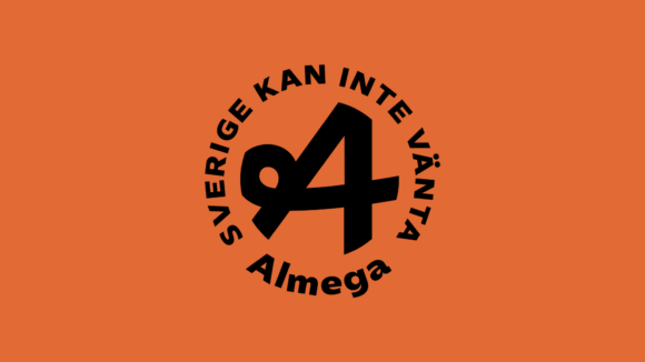 Logotyp till kampanjen Sverige kan inte vänta. Orange bakgrund med svart text.