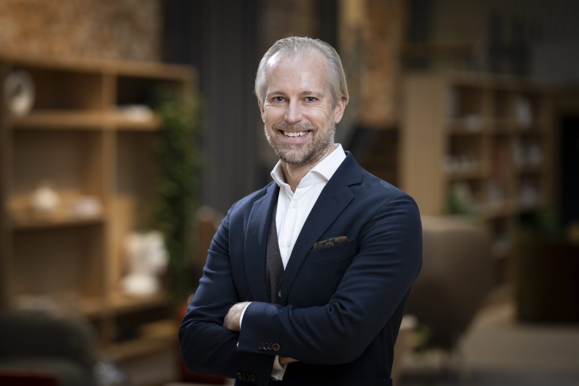Fredrik Östbom, näringspolitisk chef, Almega